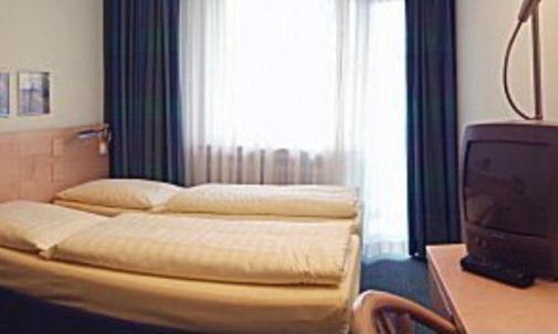 Hotel Konigswache Мюнхен Номер фото